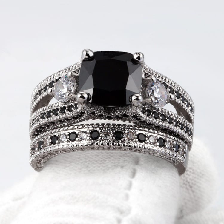 Obsidian Queen of the Veil Ring