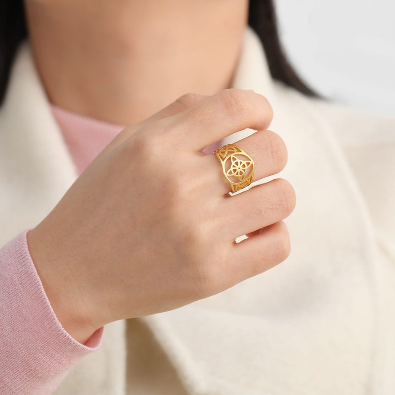 Circle of the Witches Knot Ring