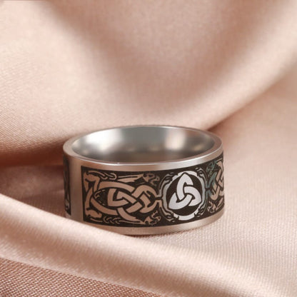 Eternal Triquetra Knot Ring