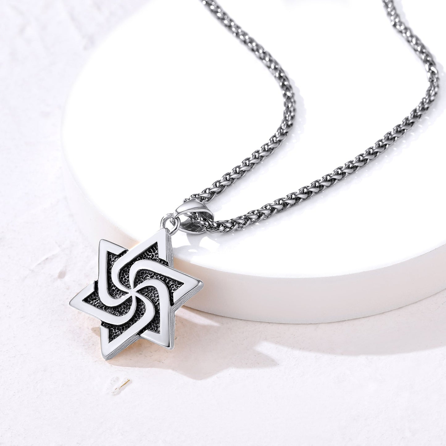 Retro Jewish Star of David Necklace for