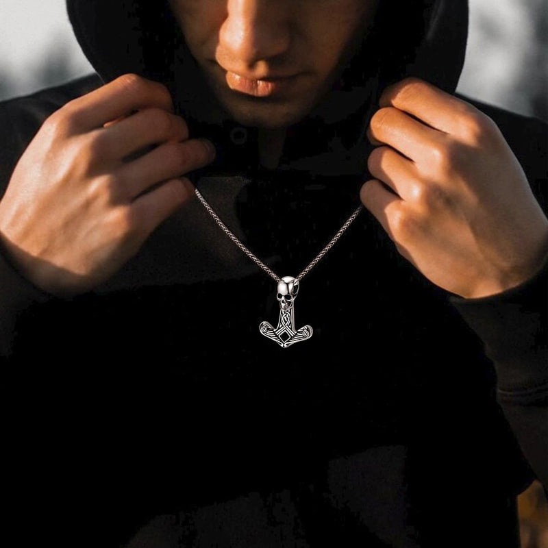 Flash Viking Skull Spear Pendant Necklace for
