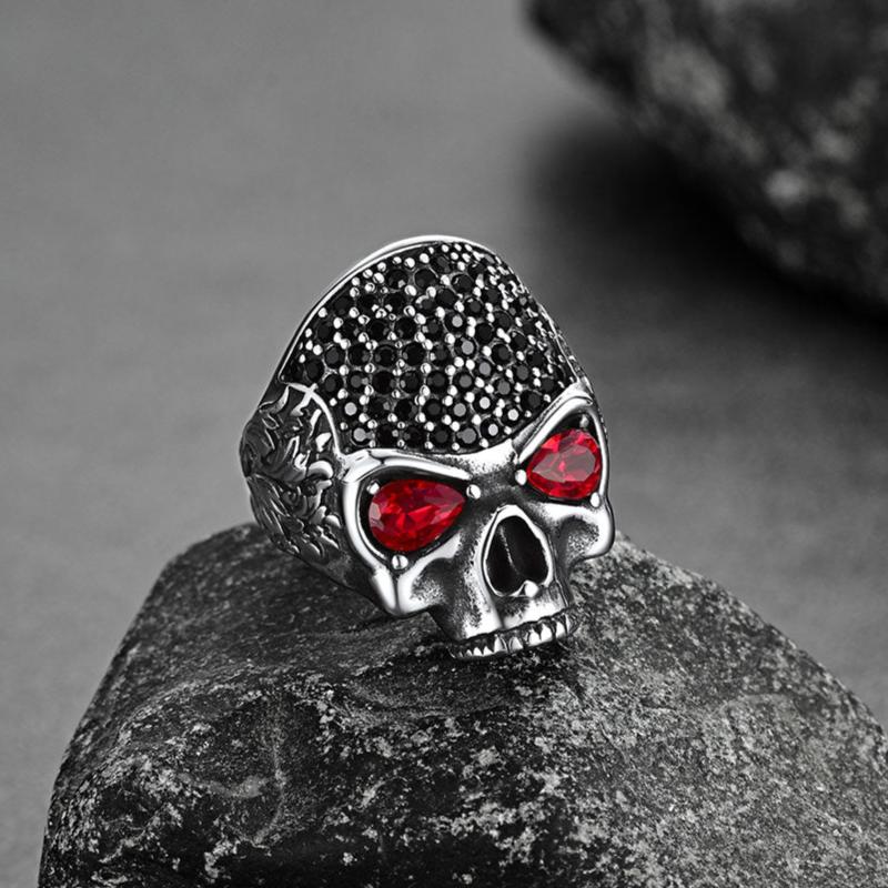Biker Red Eye Skull Ring for in Stainless Steel