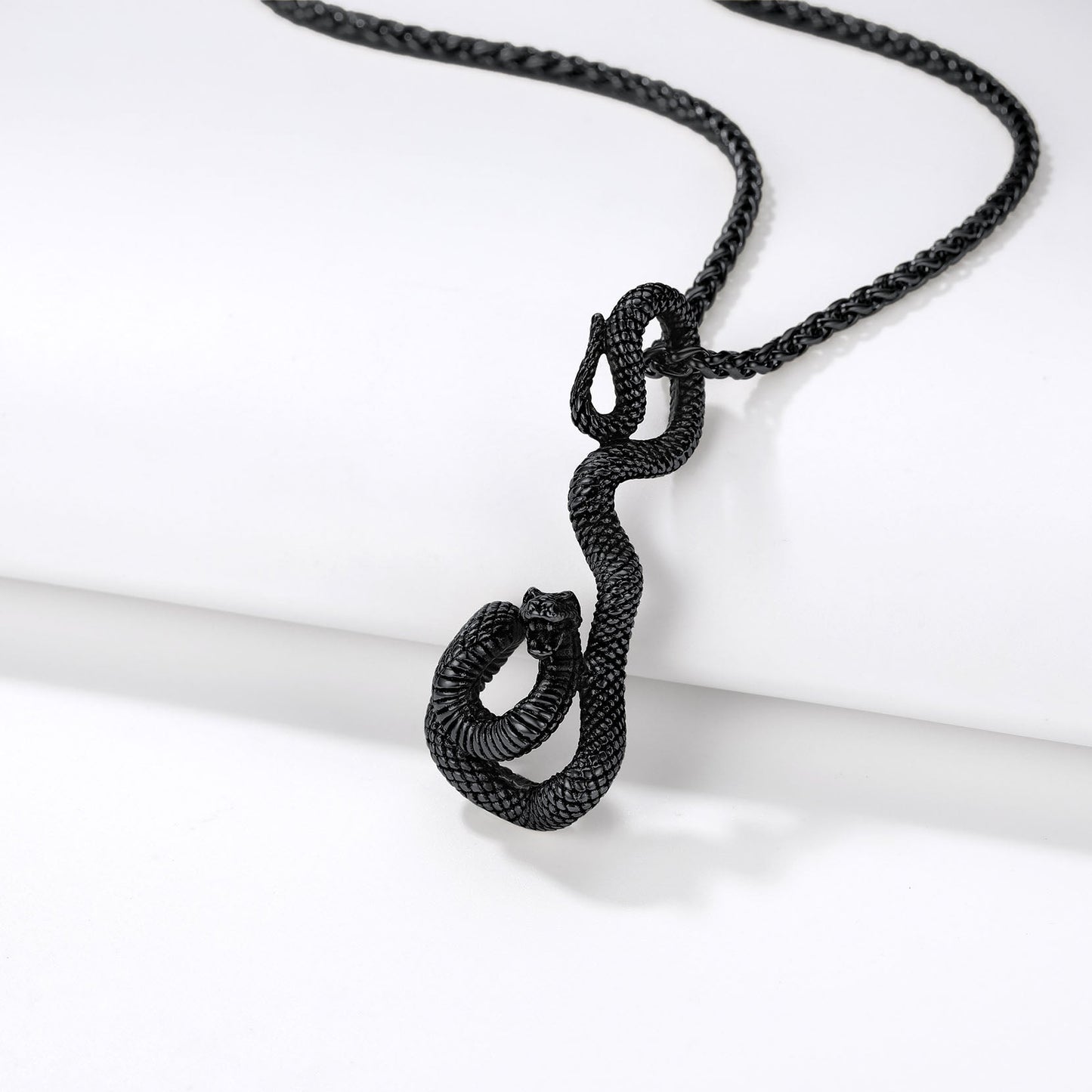 Flash Gothic Snake Pendant Necklace for