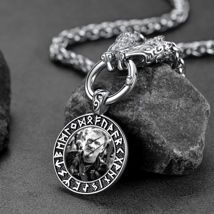 Personalized Viking Picture Necklace With Wolf King Chain