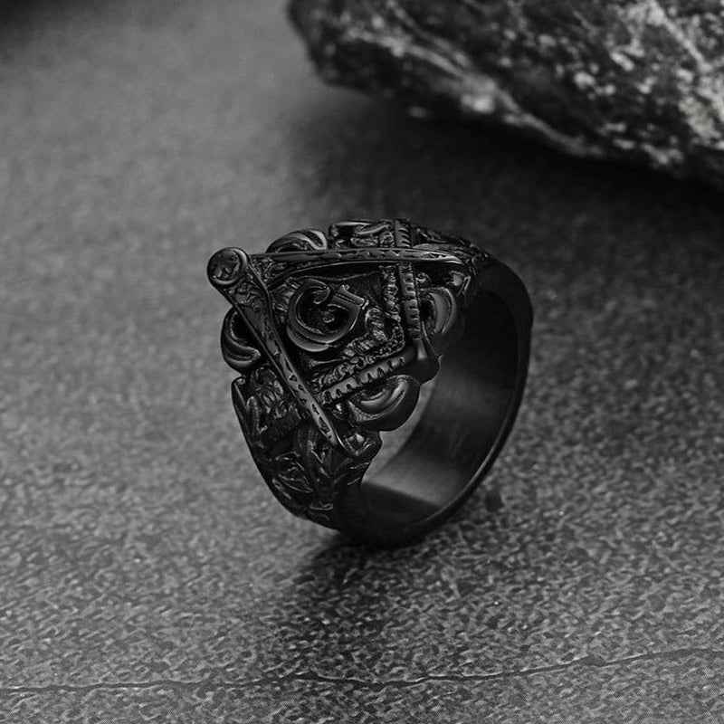 Masonic Freemason Master Engraved Signet Ring for