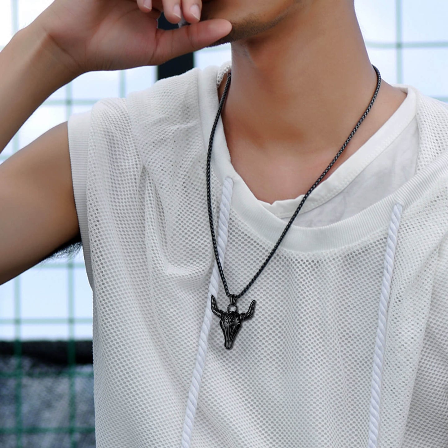 Flash Satanic Bull Cow Skull Necklace With Invert Pentagram for