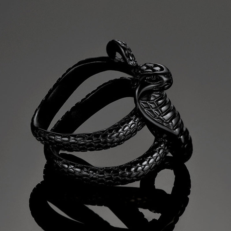 Gothic Punk Cobra Snake Ring for