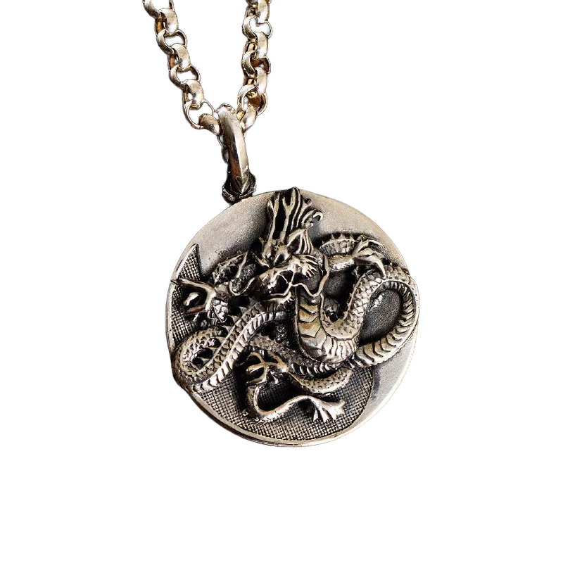 Retro Jewelry Pendant 