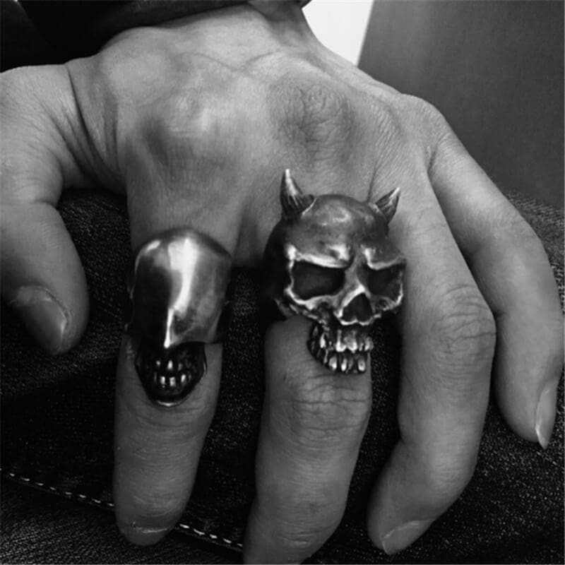 Horn Brass Skull Ring