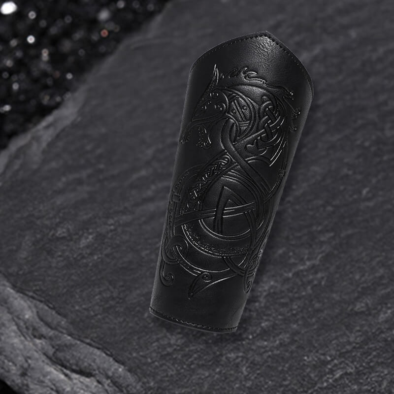 Medieval Retro Embossed Pu Leather Knight Bracers