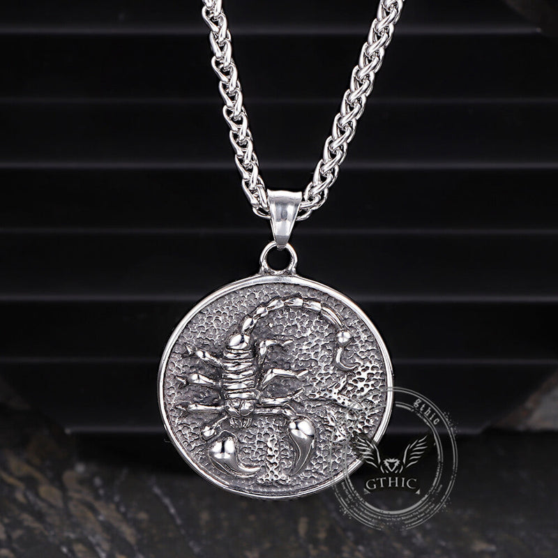 Retro Scorpion Stainless Steel Animal Round Pendant